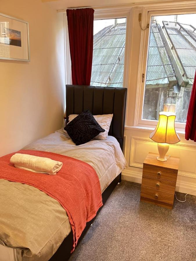 Royal Mile Mansions 2 Bedroom - Edinburgh City Centre Екстериор снимка