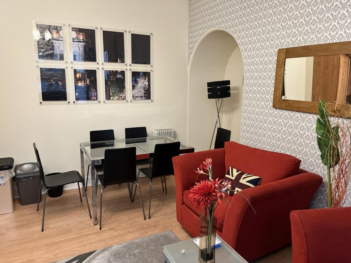 Royal Mile Mansions 2 Bedroom - Edinburgh City Centre Екстериор снимка